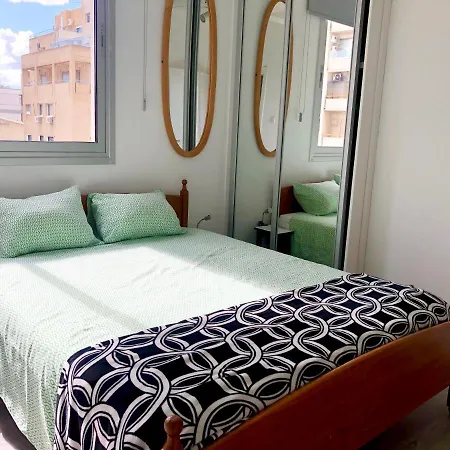 Cende Court 2 Bedroom Apartment - Sea Views *